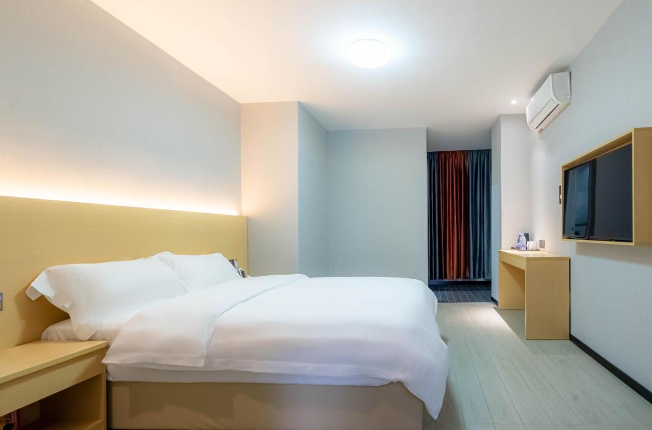Li Hao Tai Hotel Guangzhou Exterior photo